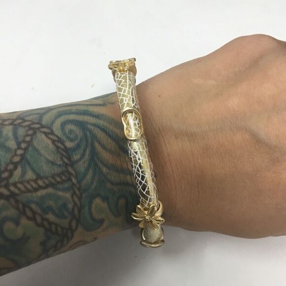 Gold & White Magnetic Charm Bracelet (G1) - Picture 3 of 5